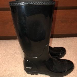 Hi-Tec Black Rainboots